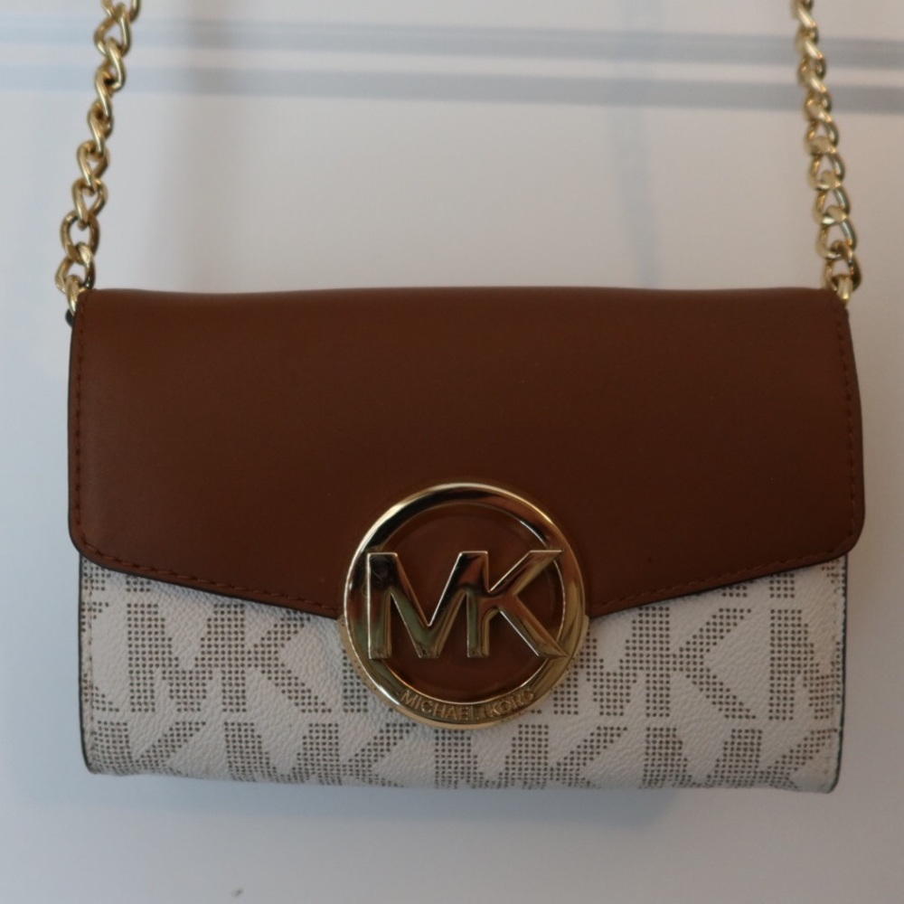 Michael Kors crossbody